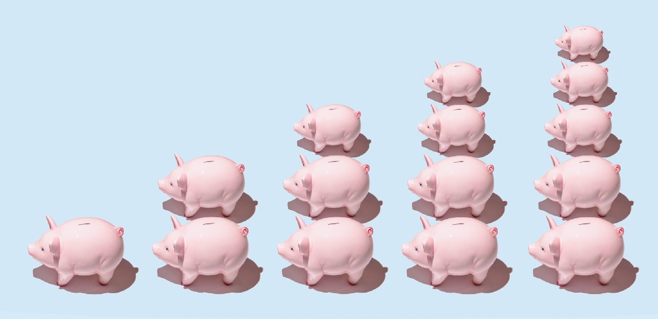 A graphic of piggy banks forming the shape of an increasing bar chart, from left to right going up.