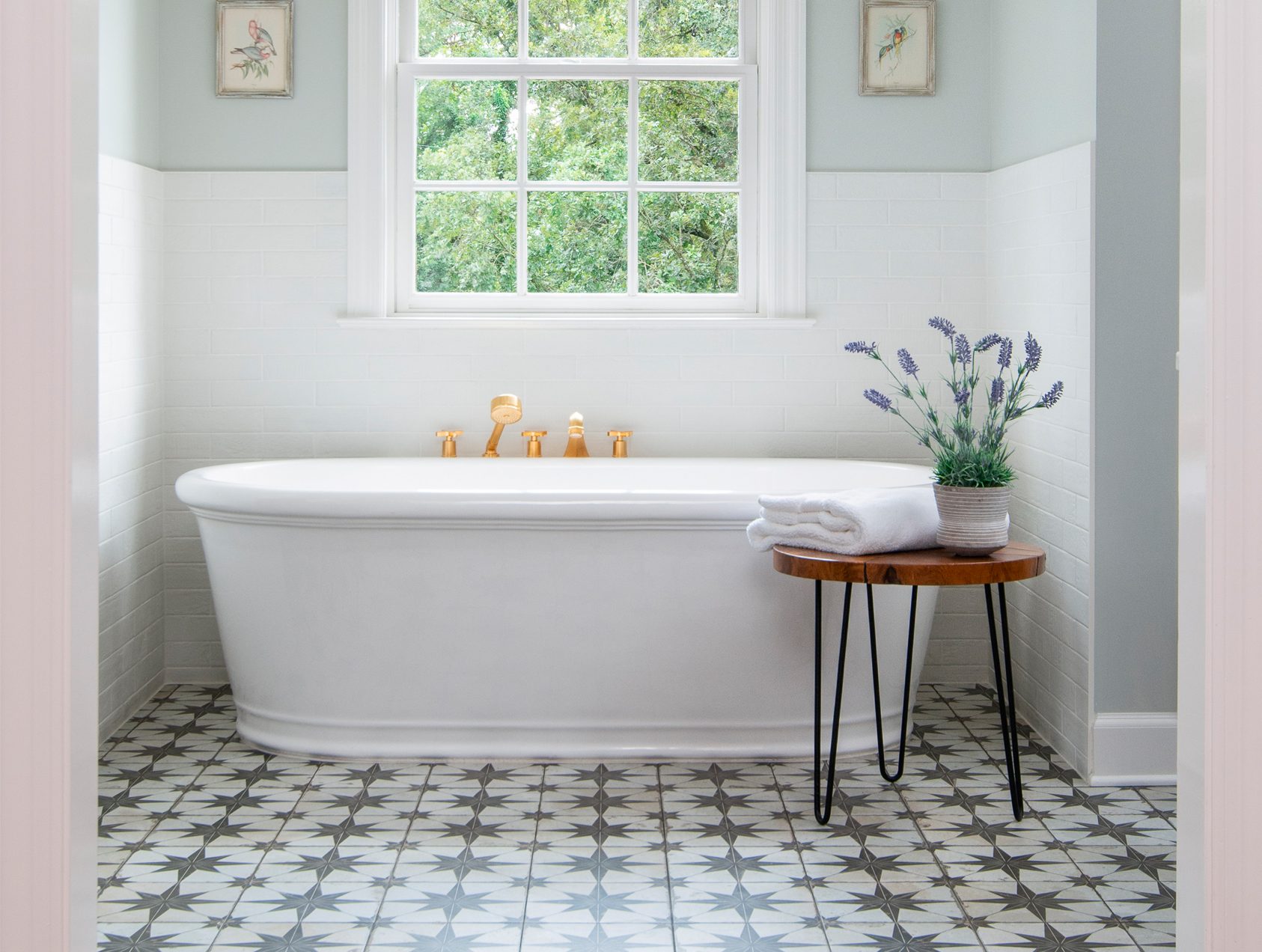geometric bathroom tile